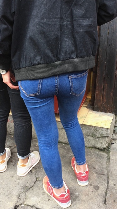 4K-极品紧绷翘屯牛仔裤MM上篇C039[3.5G]