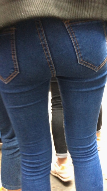 4K-极品紧绷翘屯牛仔裤MM上篇C039[3.5G]