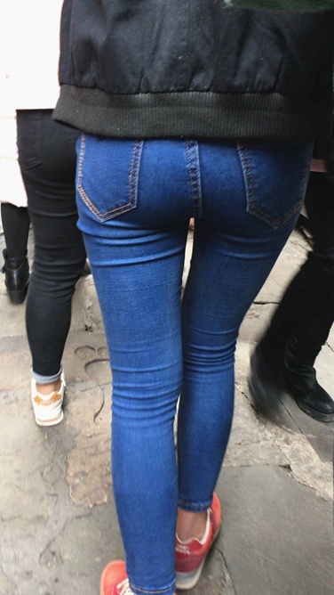 4K-极品紧绷翘屯牛仔裤MM上篇C039[3.5G]