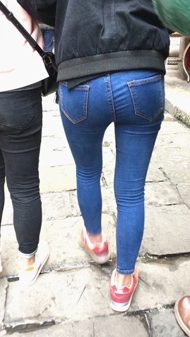 4K-极品紧绷翘屯牛仔裤MM上篇C039[3.5G]