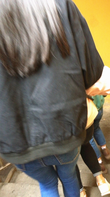 4K-极品紧绷翘屯牛仔裤MM下篇C040[2.76G]