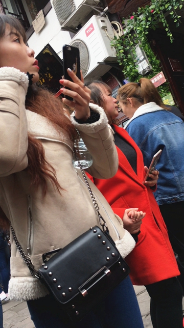 4K-漂亮美女蓝色紧身牛仔C041[2.73G]