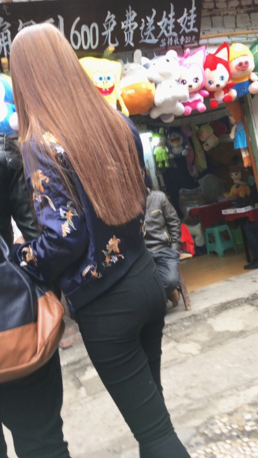 4K-极品黑色紧身裤翘屯美女C042[1.51G]