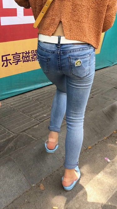 全程拍摄牛仔裤妹子的翘屯C060[482M]