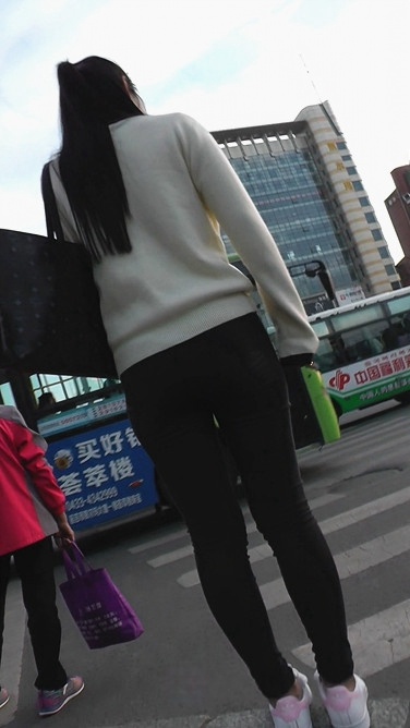 黑紧裤子的MM去餐厅WD002[570M]