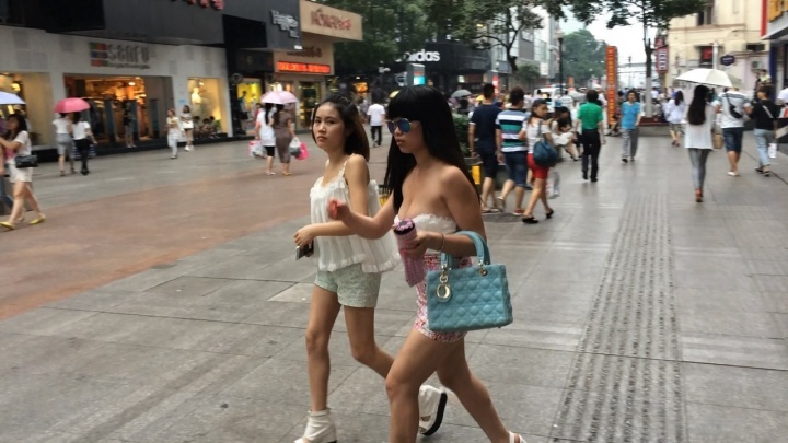 胸出没！！注意！！[MP4/675MB]