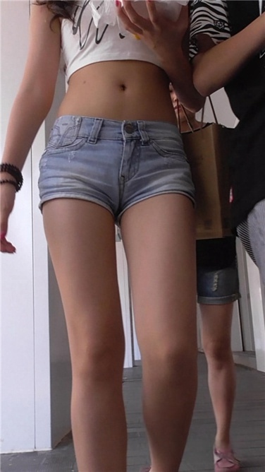 极品川妹，火辣到爆 [MP4/1.5GB]