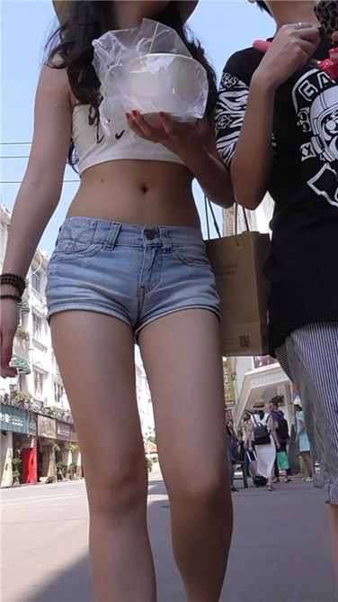 极品川妹，火辣到爆 [MP4/1.5GB]