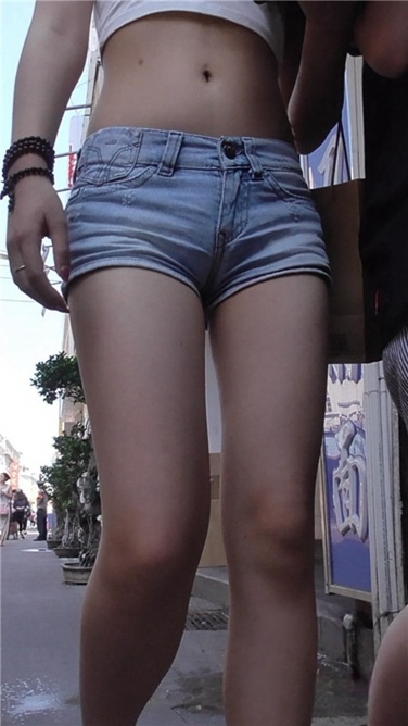 极品川妹，火辣到爆 [MP4/1.5GB]