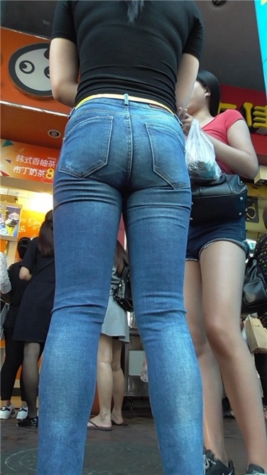 紧牛双骄，纳兰涉险[MP4/2.55GB]