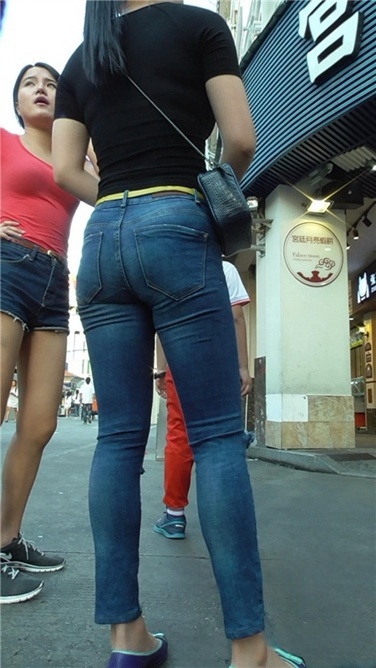 紧牛双骄，纳兰涉险[MP4/2.55GB]