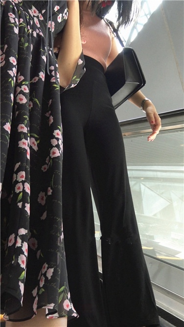 束腰紧身黑裤丰臀[MP4/889MB]