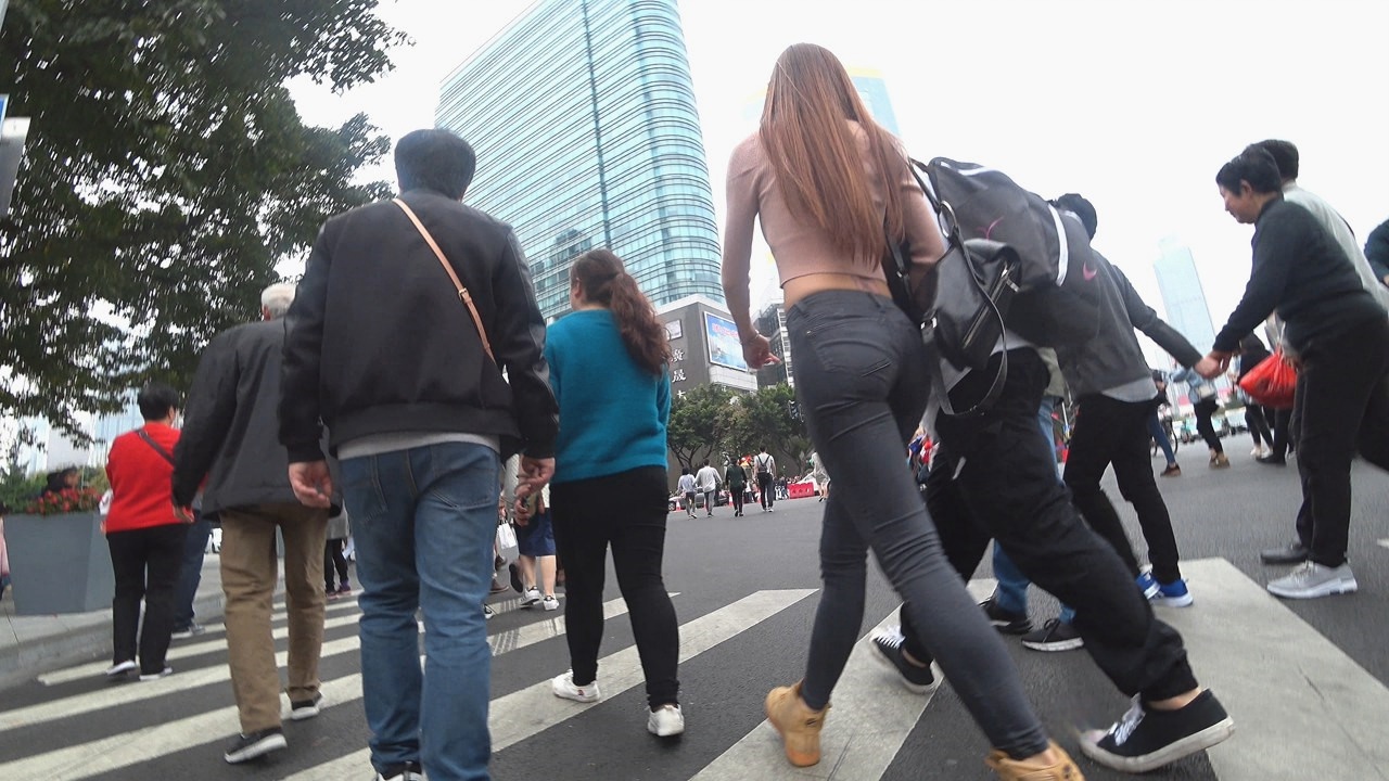 4K-街拍极品完美翘臀牛仔裤美女[780M/MP4]