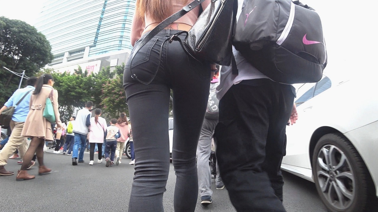 4K-街拍极品完美翘臀牛仔裤美女[780M/MP4]