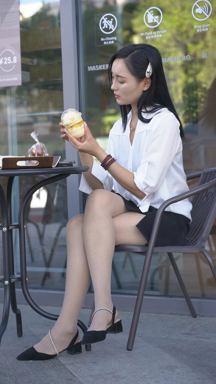 肉丝街拍高跟4K-15min-MP100[5.42G]