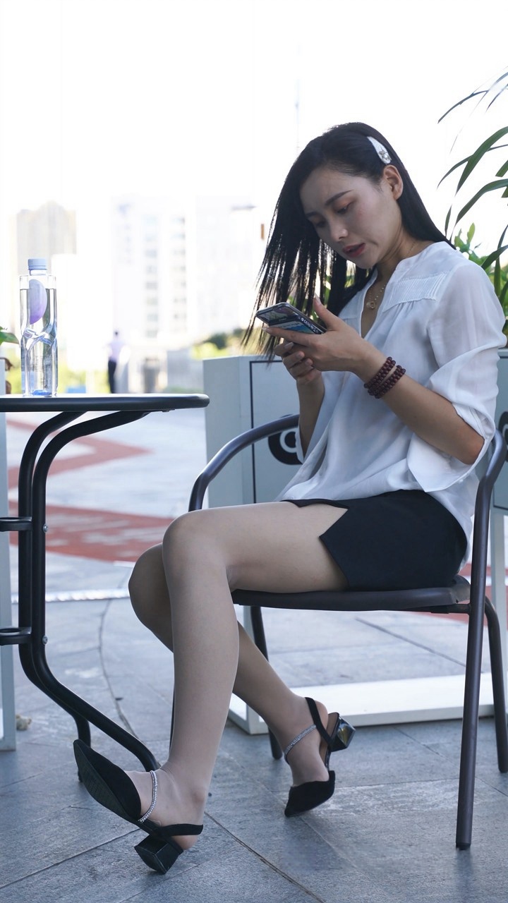 肉丝街拍高跟4K-15min-MP100[5.42G]