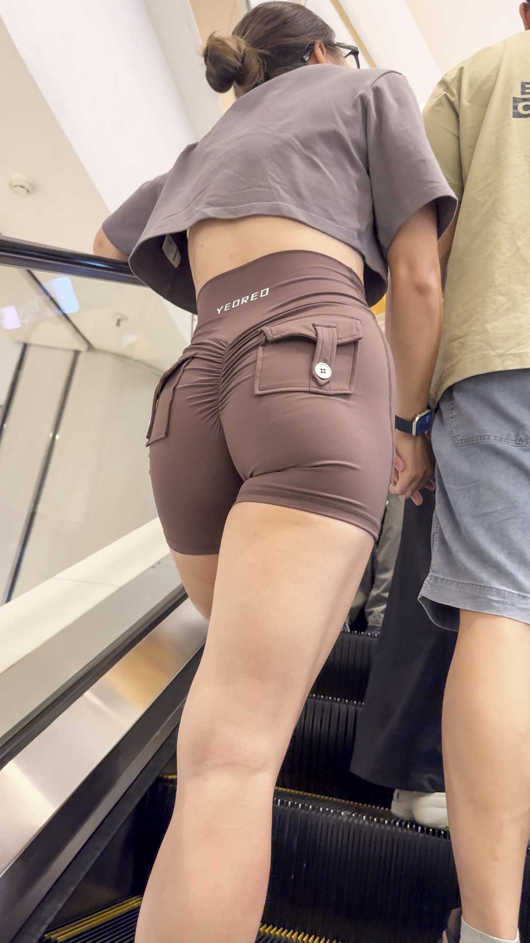 欧美瑜伽裤真少见（积分155）