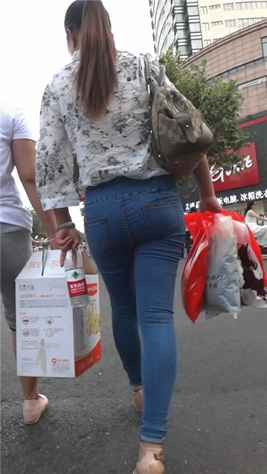 这样的牛仔你一定喜欢[MP4/124MB]