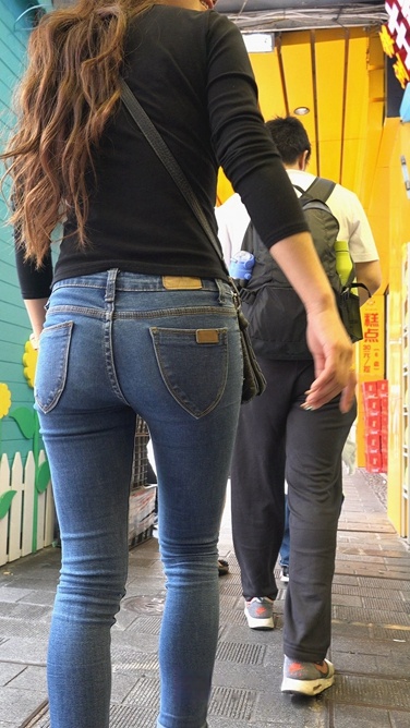 4K-极品翘屯紧绷牛仔裤美眉C051[1.26G]