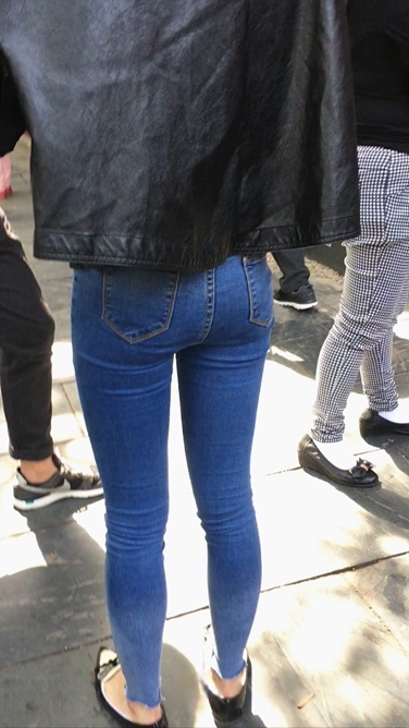 极品翘屯牛仔裤美眉身材好[410M]