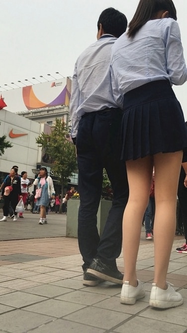 4K画质-高挑肉丝长腿短裙美眉C006[1GB]