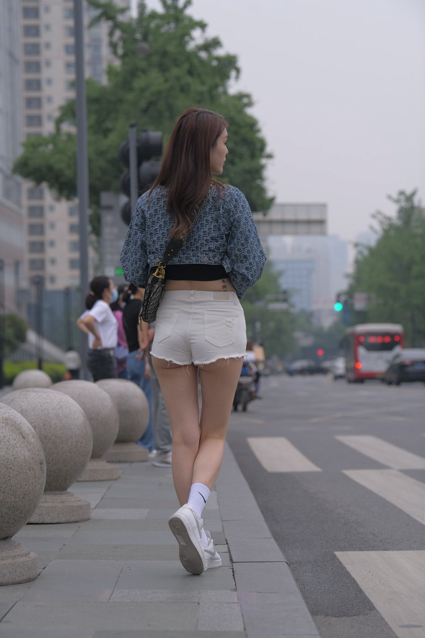 热裤美女MJ3366[22.4G]