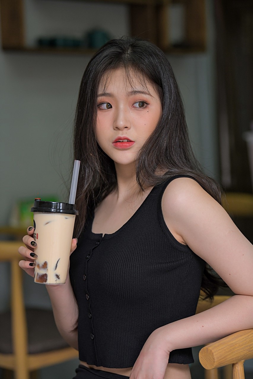 极品黑色瑜伽裤美女【套图+视频】MJ3300[6.08G]