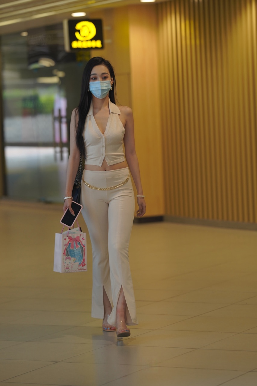 性感的白裤美女MJ3355