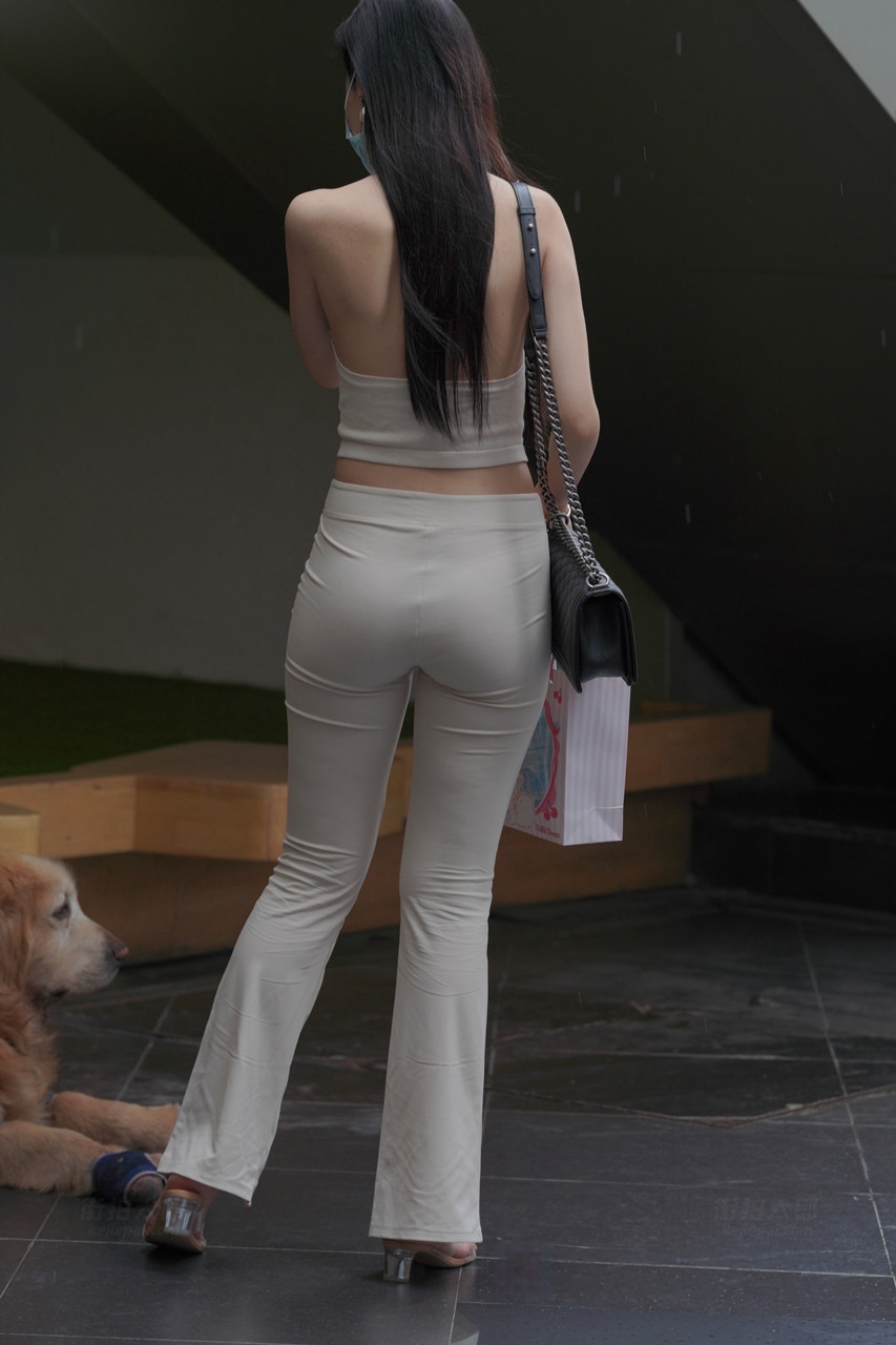 性感的白裤美女MJ3355