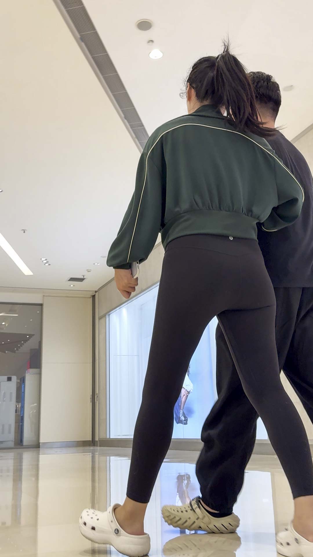 翘臀瑜伽裤熟女（积分68）