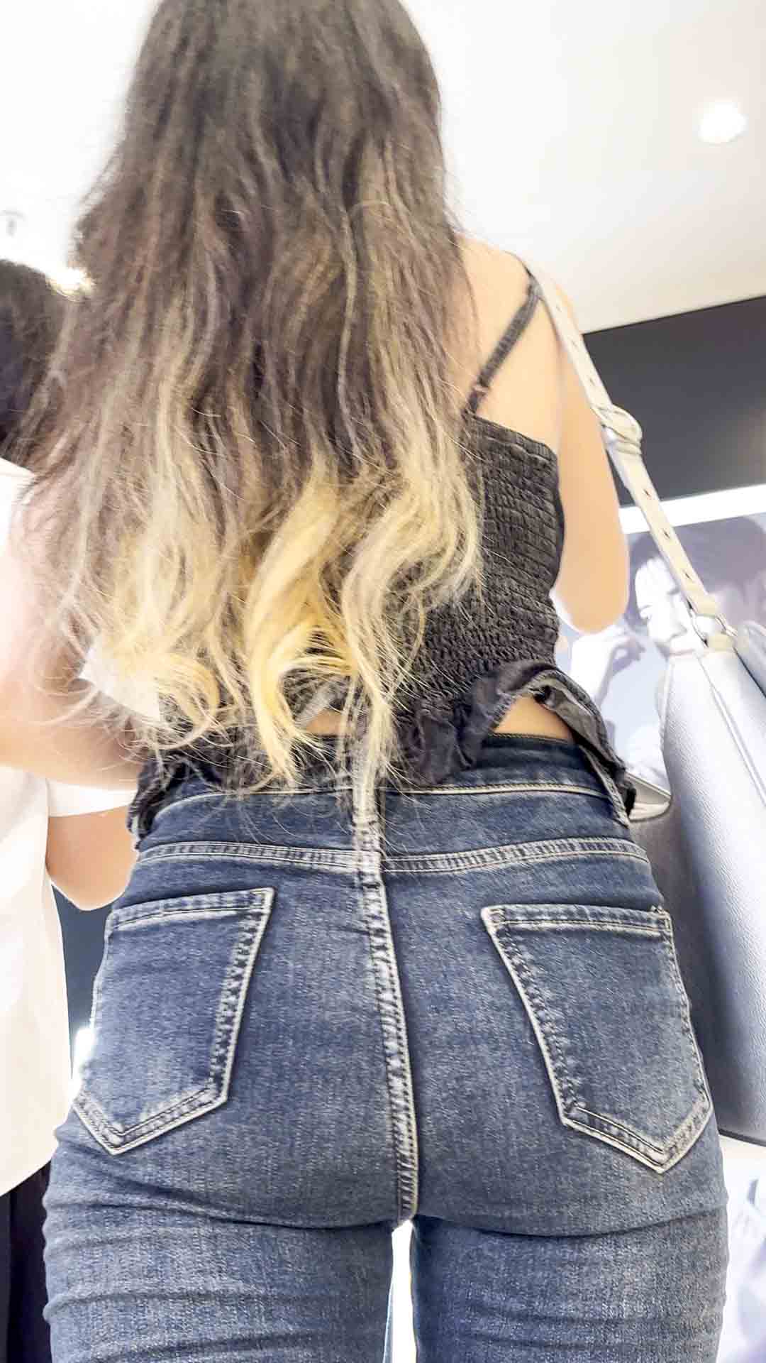 国庆献礼牛仔紧绷翘臀，前凸显变形记（积分225）