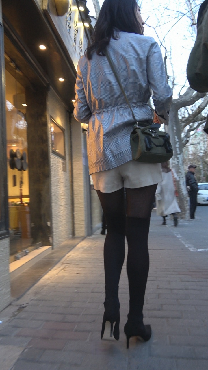 漂亮的黑丝小姐姐DJ846[1.86G]