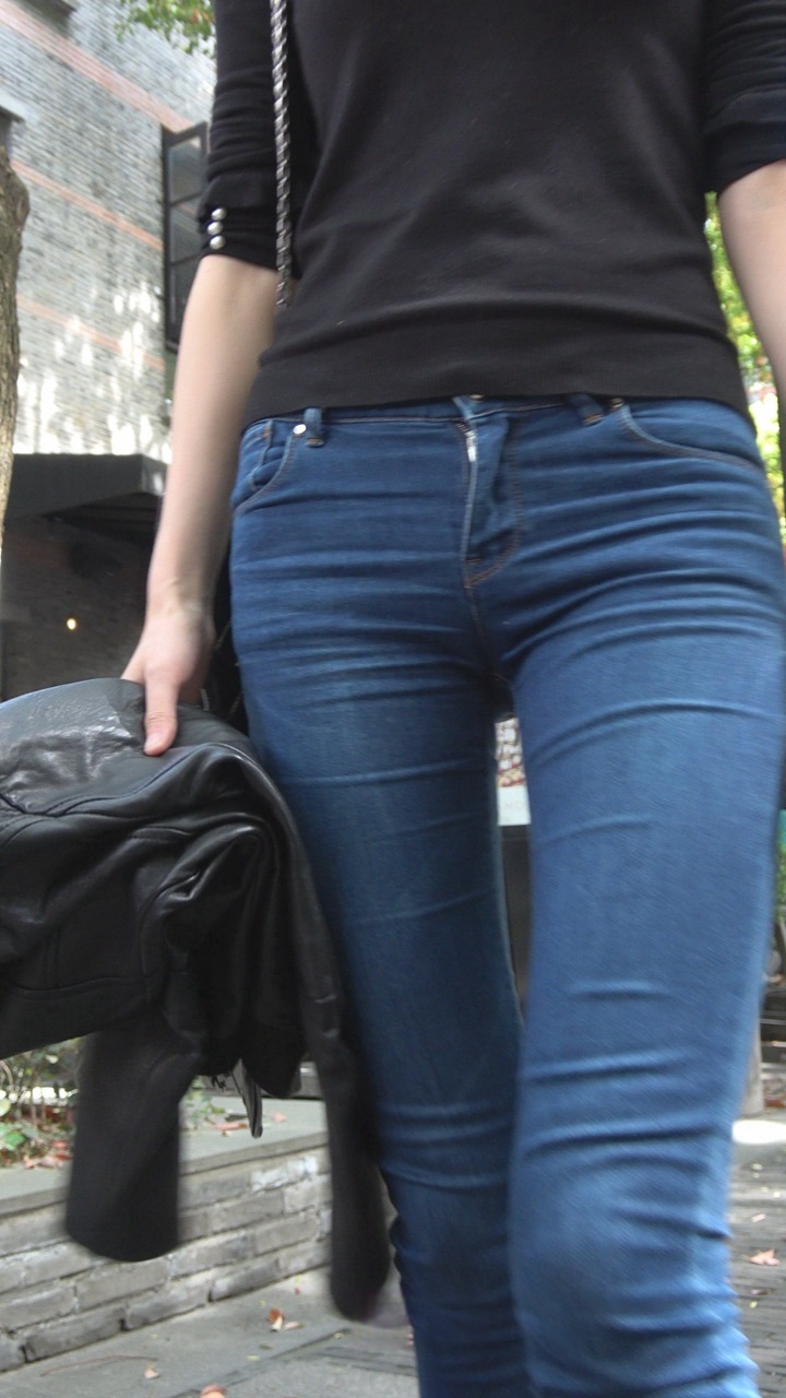 两个牛仔裤小姐姐DJ842[1.77G]