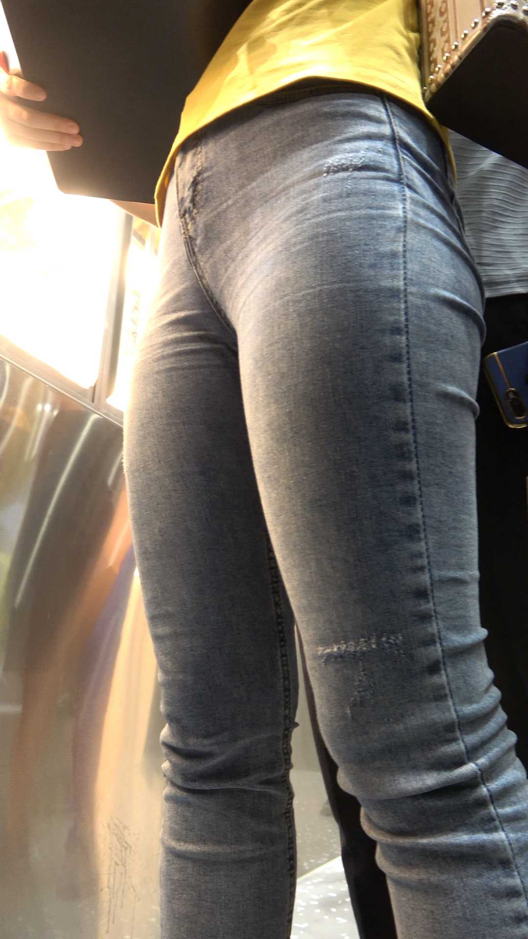 (积分190)春节献礼和男友一起买面包的性感女友