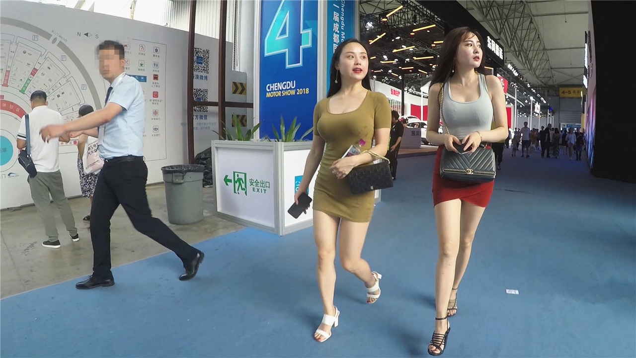 [套图+视频] 【御风行者模拍作品】紧牛美女模拍视频+图片MJ140[7.93G]