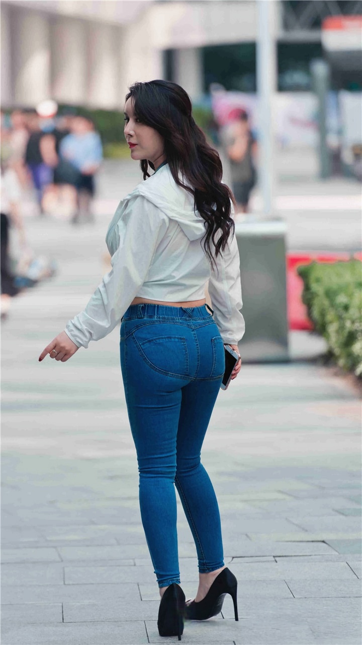 [套图+视频] 【御风行者模拍作品】紧牛美女模拍视频+图片MJ140[7.93G]