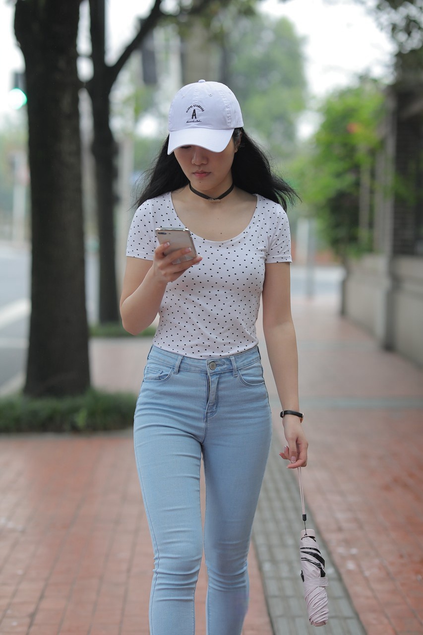 [套图+视频] 公交车站的偶遇MJ404