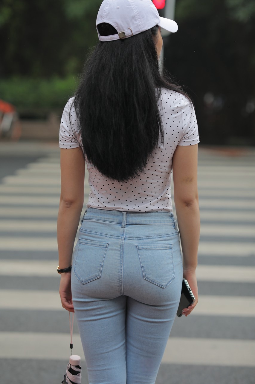 [套图+视频] 公交车站的偶遇MJ404