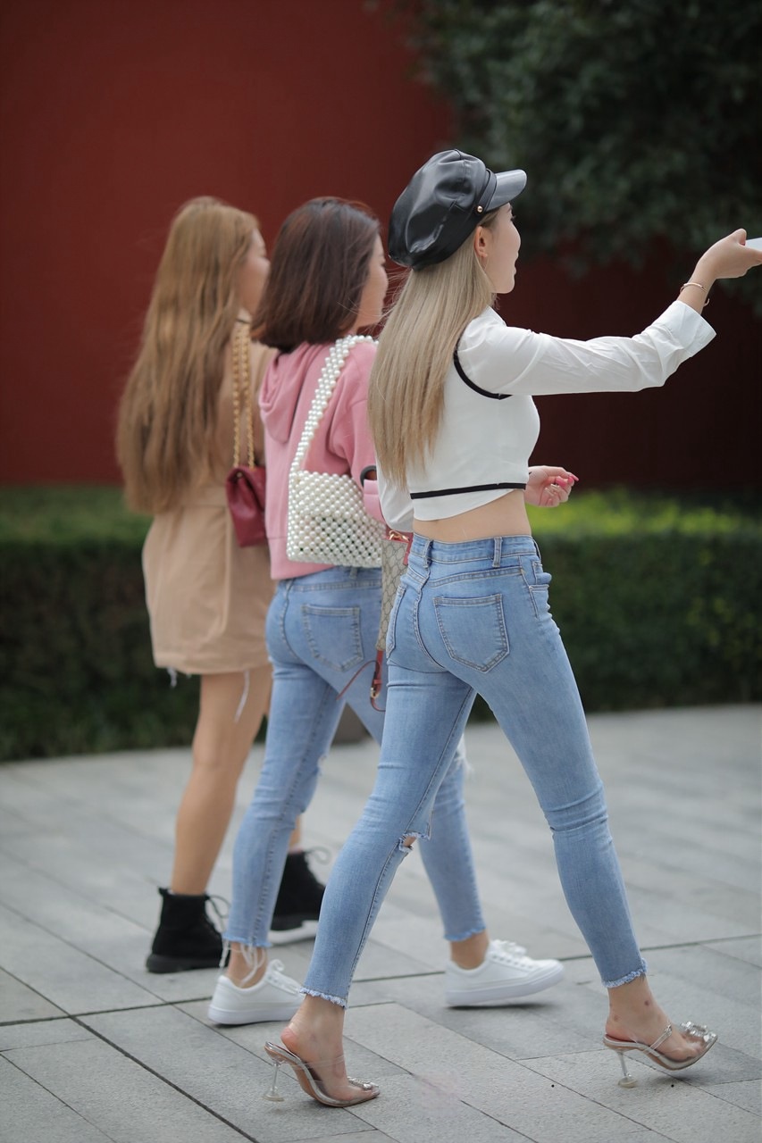 [套图+视频] 极品牛仔裤美女MJ506[626M]