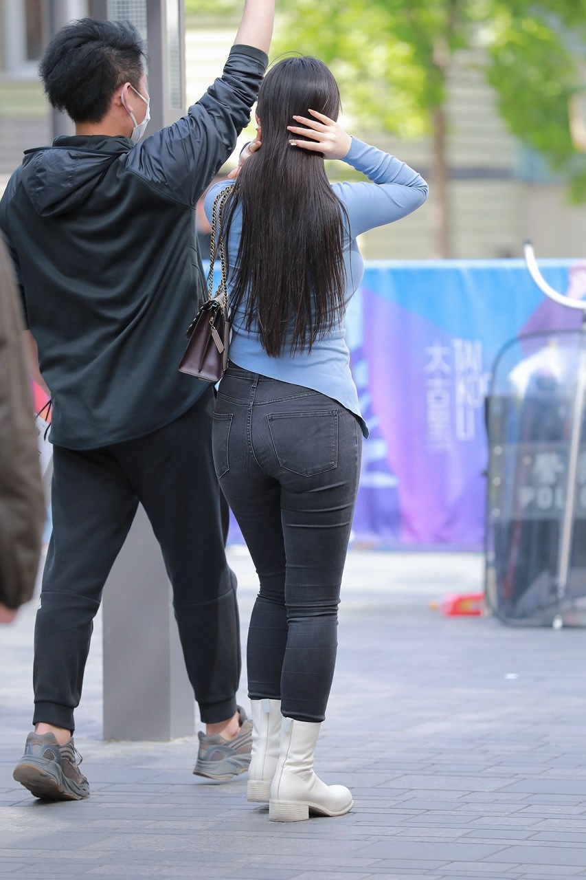 [套图+视频] 丰满的性感女友MJ585[1.4G]