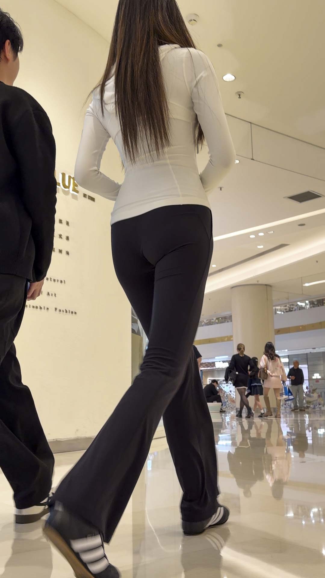 黑色瑜伽裤陷进臀缝(积分2300)