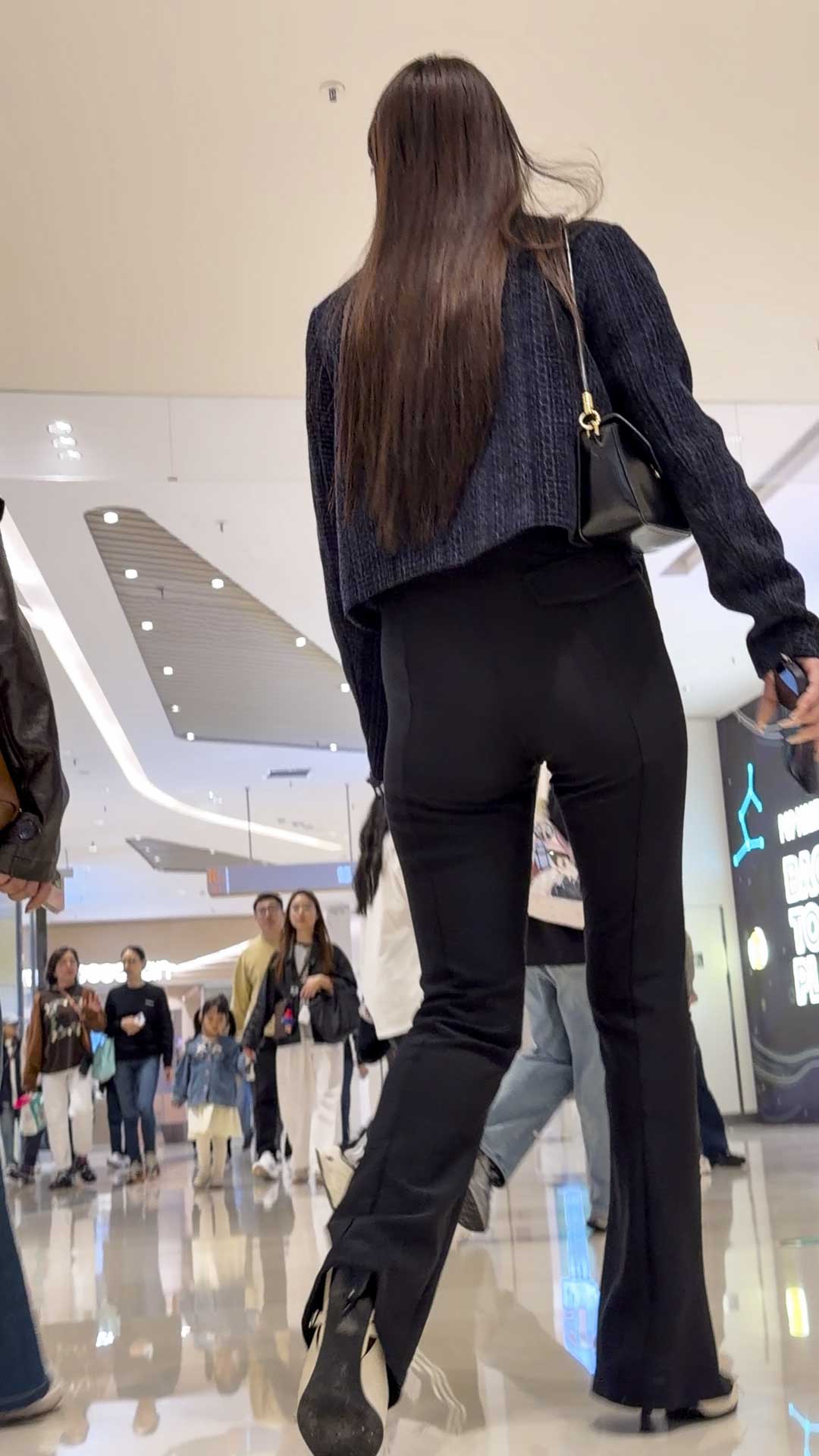 瑜伽裤翘臀狂抖十来波(88)