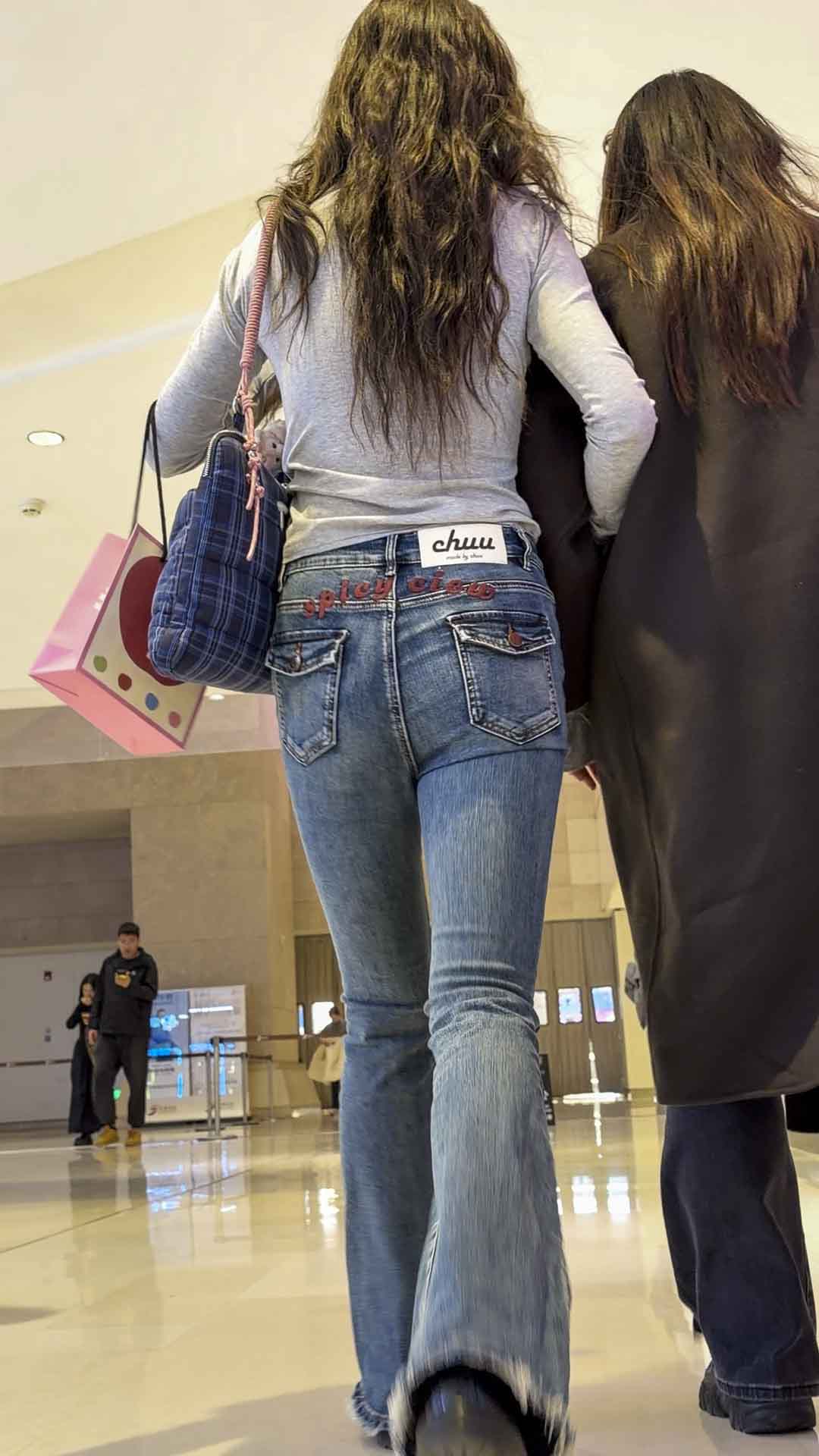 牛仔裤从上到下弹颤不止（积分85）