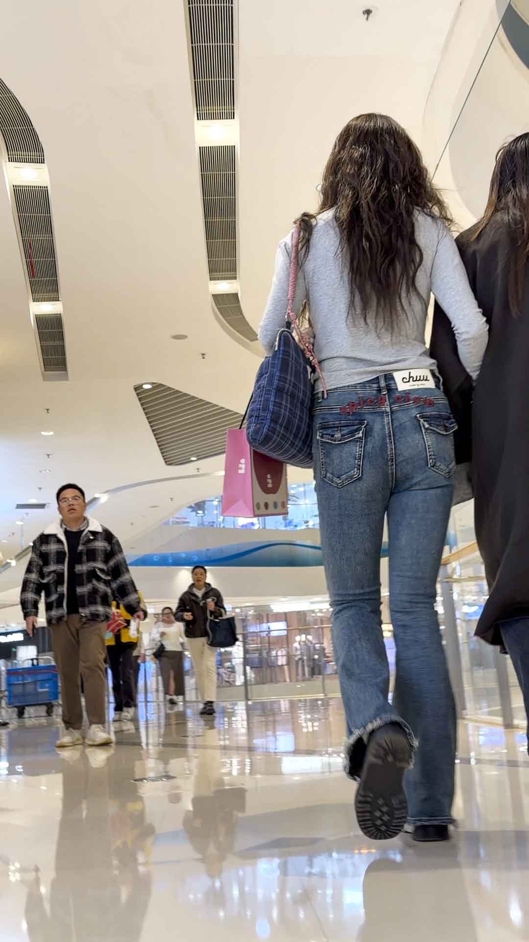 牛仔裤从上到下弹颤不止（积分85）