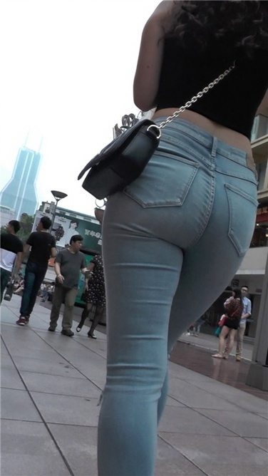 【幽明作品】超性感紧牛丰臀大美女，一个字！sao[MP4/1.6GB]