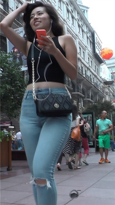 【幽明作品】超性感紧牛丰臀大美女，一个字！sao[MP4/1.6GB]