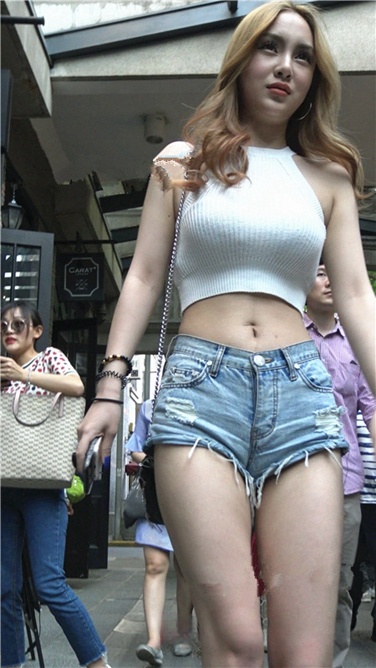 4K超清视频！超极品大乃细腰肉屯长发美女[MP4/3GB]