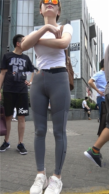 4K超清！超极品紧身瑜伽裤极致三角国产美女【MP4/2GB】