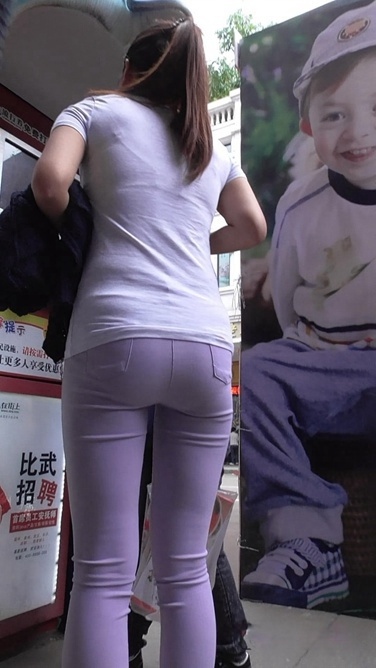 紫裤MM [MP4/556MB]