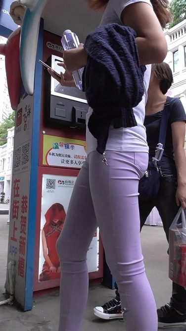 紫裤MM [MP4/556MB]